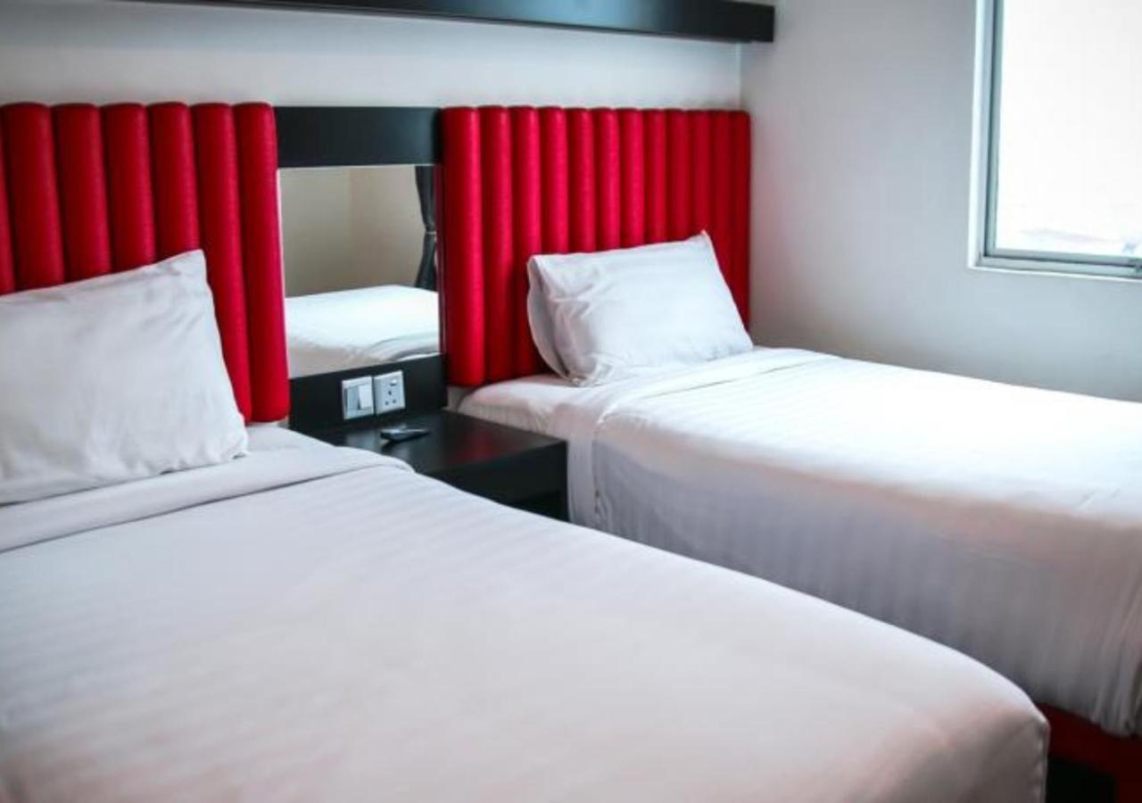 Hotel Regal Vista Ipoh Kültér fotó