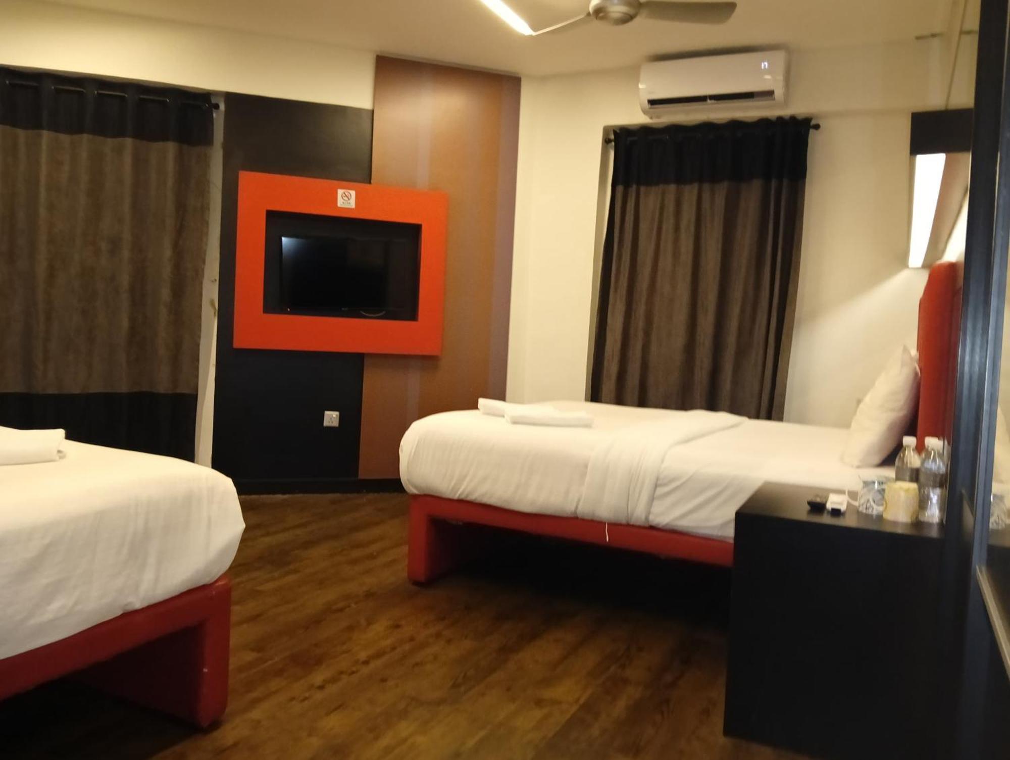Hotel Regal Vista Ipoh Kültér fotó